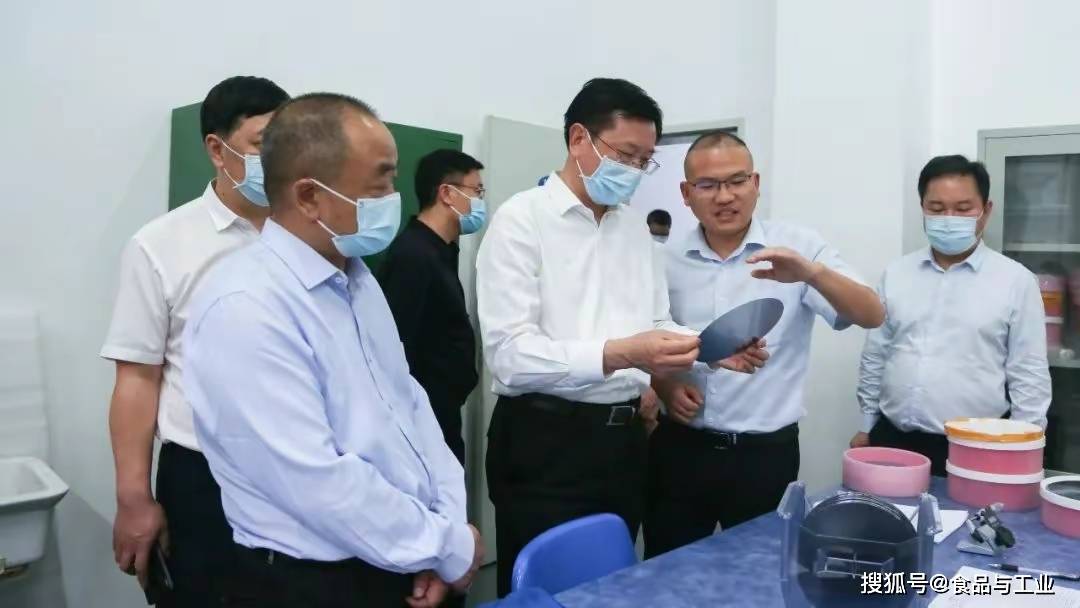 王建防赴鄭州計量先進技術(shù)研究院和鄭州磨料磨具磨削研究所調(diào)研 